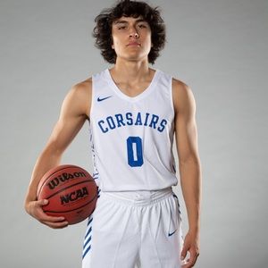 Meet your Posher, Cesar